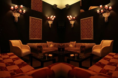 Lounge bar