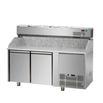 Banco pizza refrigerato con 2 porte, piano in Granito + vetrina refrigerata 6xGN1/3 Senza vetriE