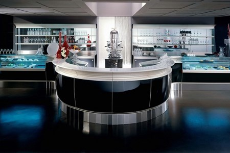 Arredamento per bar su misura