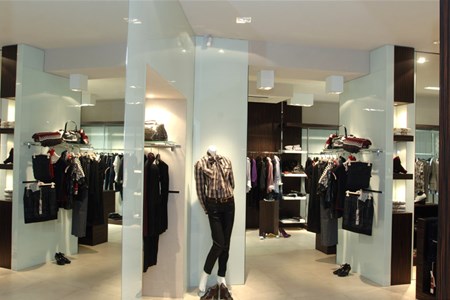Arredamento negozi abbigliamento Viterbo