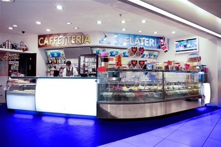 Arredamento gelateria Parco Leonardo Roma
