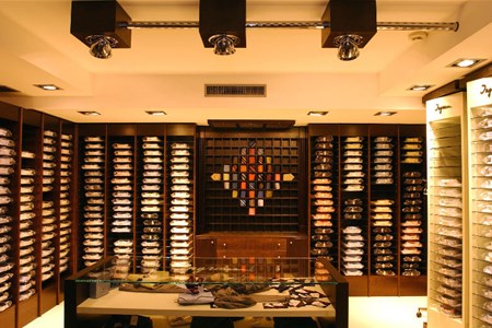 Arredamento negozi camiceria Viterbo