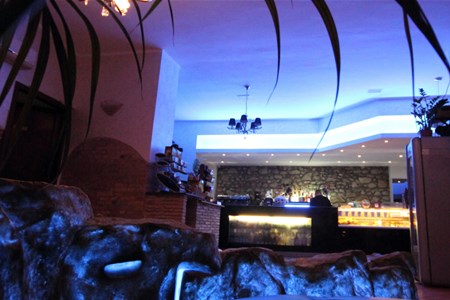 Arredamento bar la piazzetta