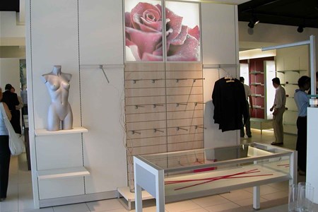 Arredamento negozi Viterbo