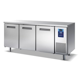 Tavolo frigo pasticceria ISA multiservice -1/+5 °C 3 porte P800 classe A 