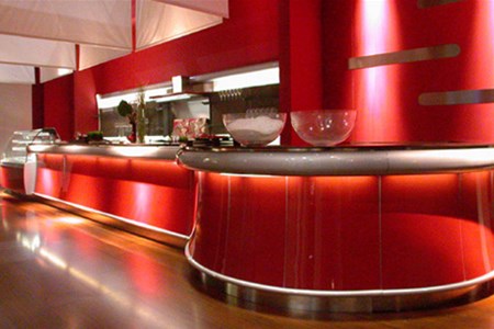 Arredo bar laccato rosso